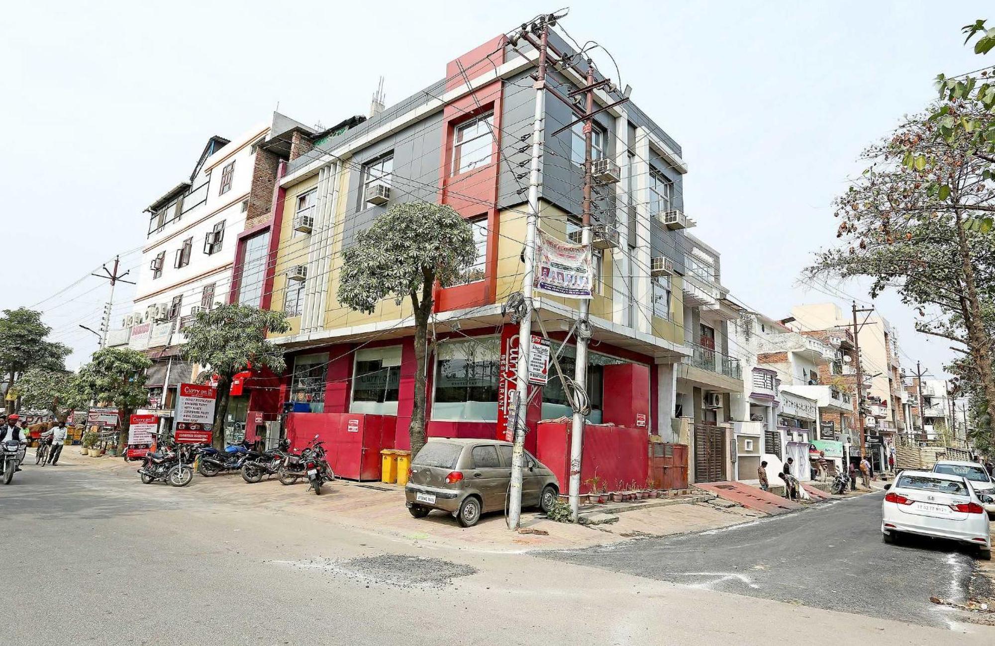 Oyo Flagship Hotel Krishna Chinhat Exterior photo
